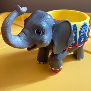 🐘Ringling Brothers Elephant Holder 🎪
